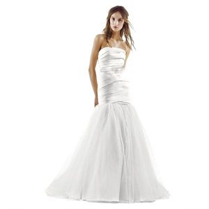 Vera Wang White Fit and Flare Pleated Body Tulle Mermaid Ivory Wedding Dress
